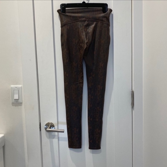 Spanx Faux Leather Snakeskin Leggings - Picture 7 of 8